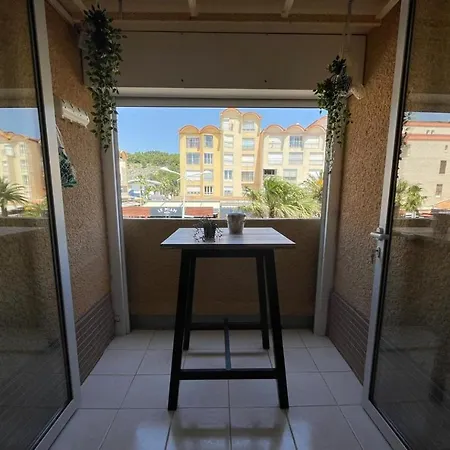 Apartment Port De